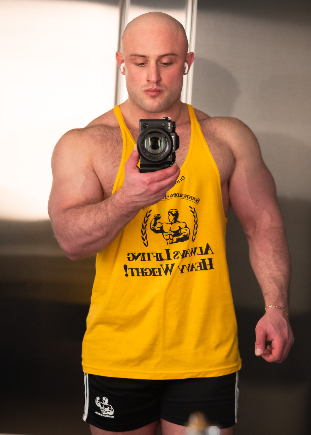 GOLD GYM STRINGER TANK TOP