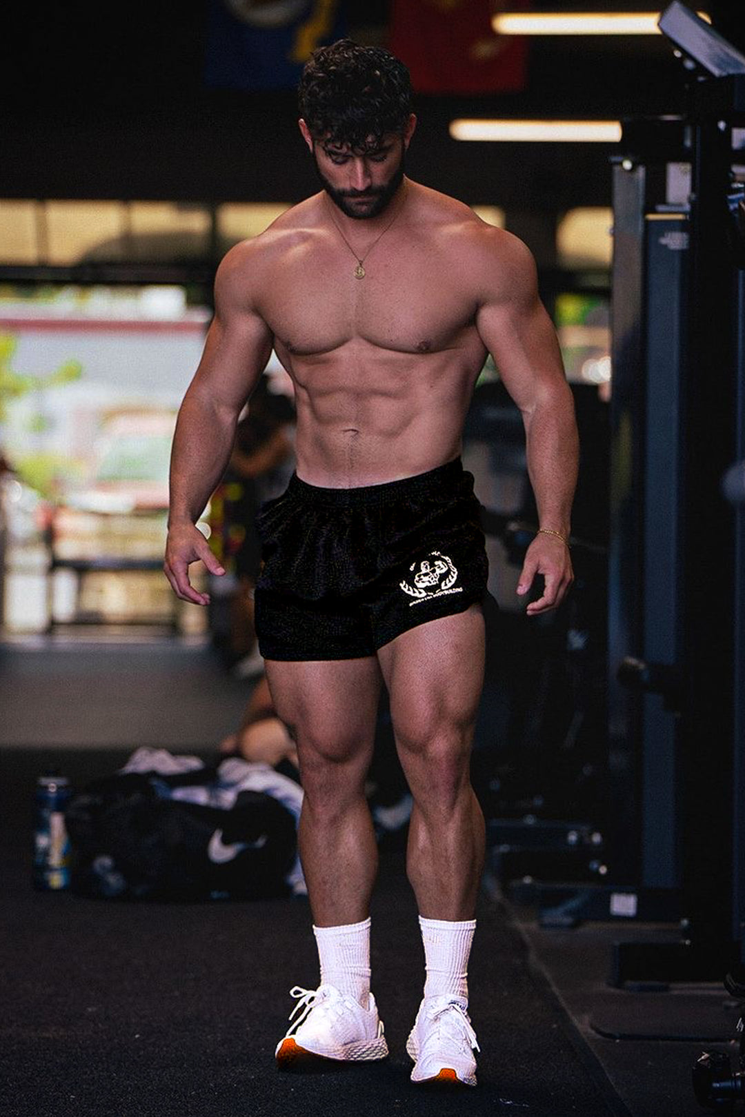 BLACK OLD SCHOOL GYM SHORTS