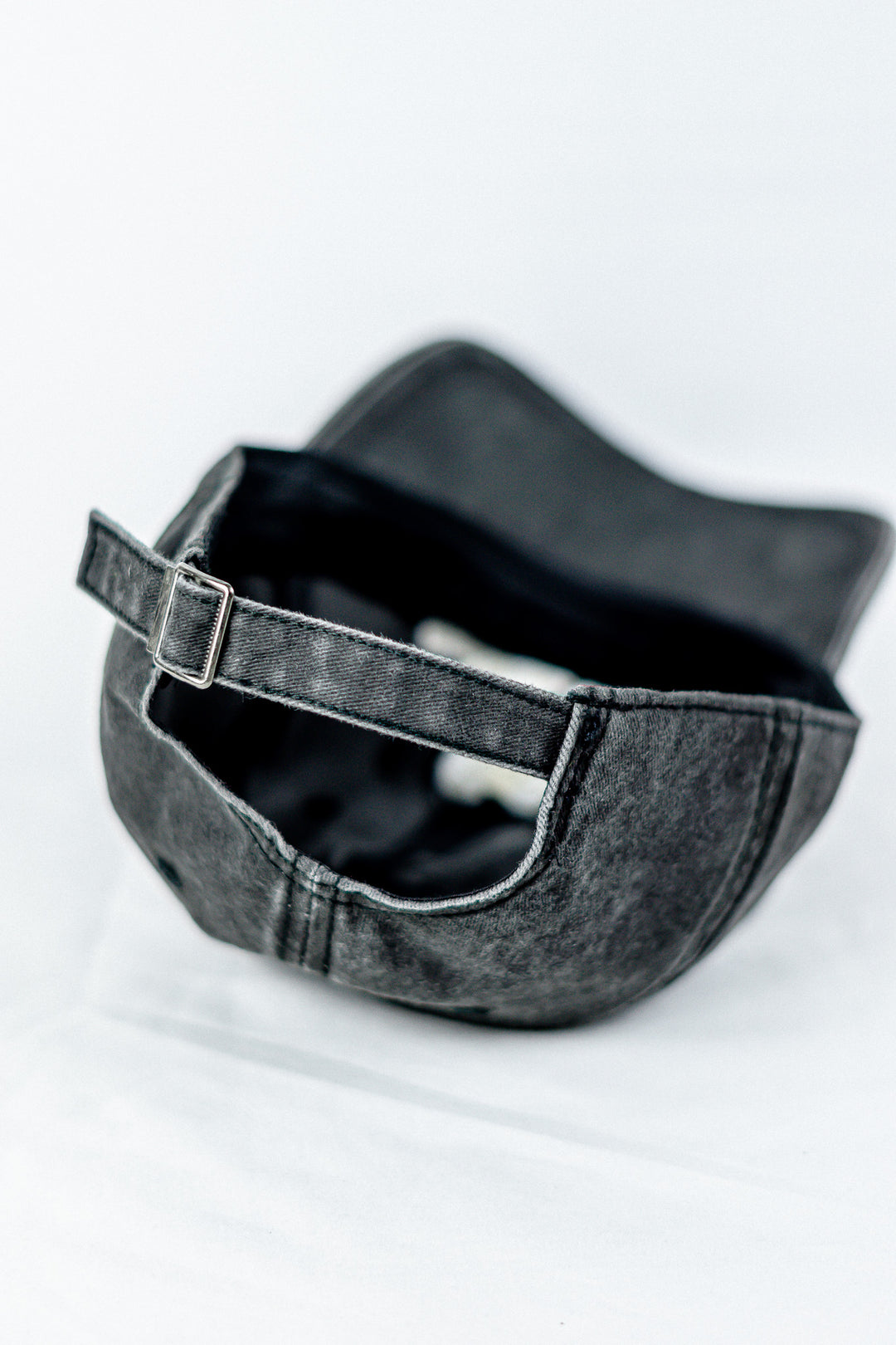 OBSIDIAN HAT