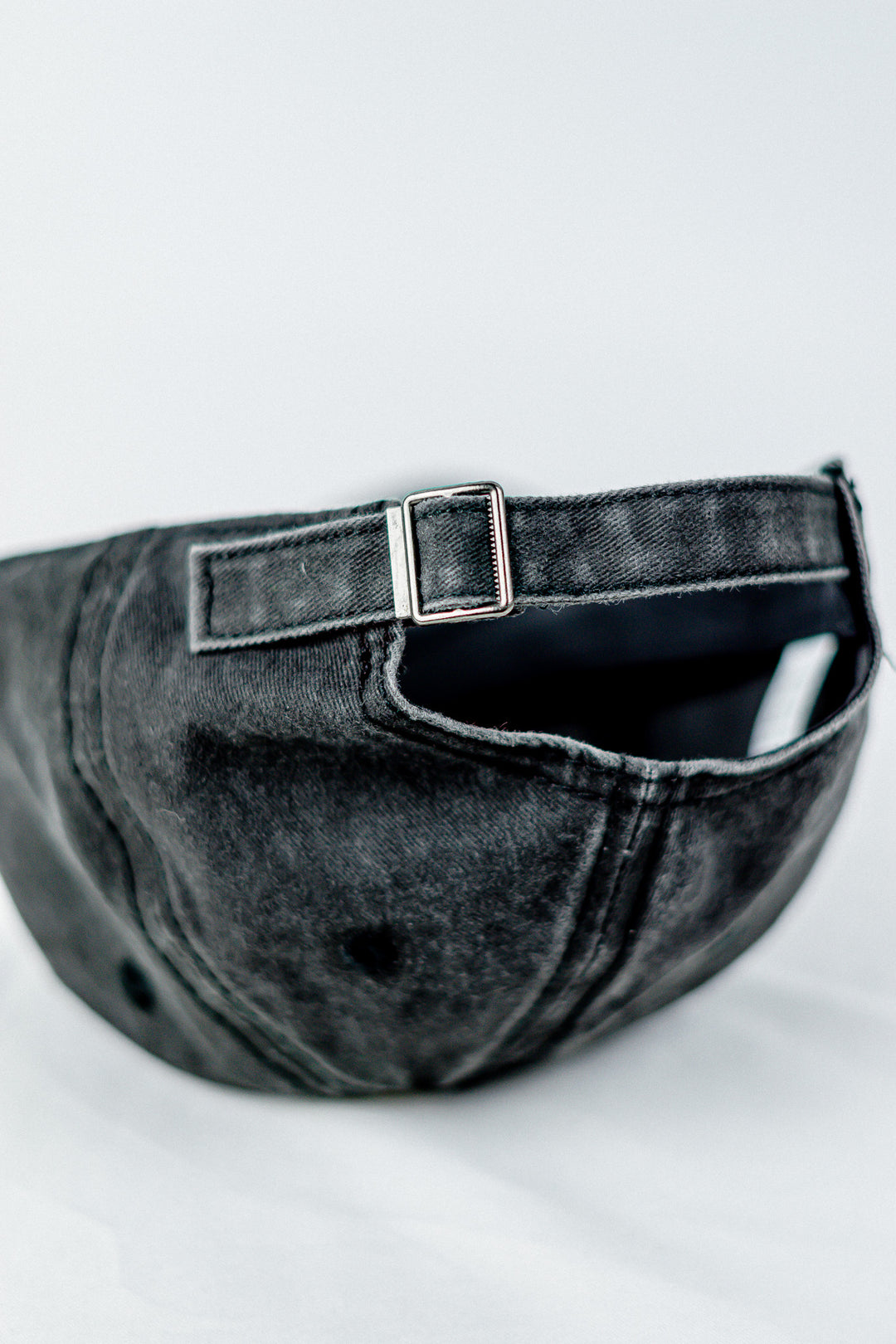 OBSIDIAN HAT