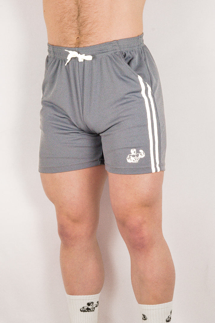 PLATINUM RETRO TRAINING SHORTS