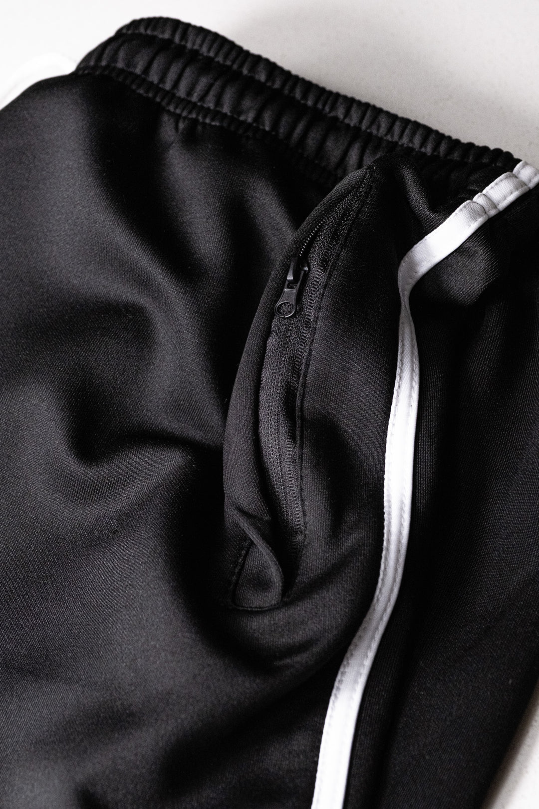 BLACK STRIPED GYM SHORTS